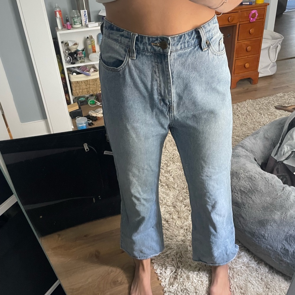 Amuse society, straight leg, ankle cut jeans !